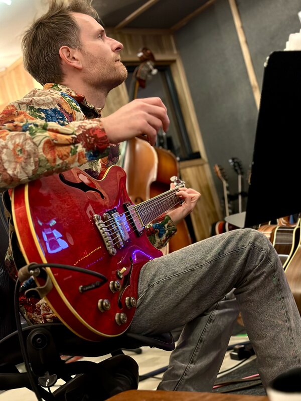 Bänz tracking guitars