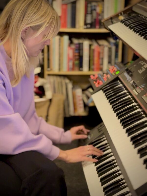 Sandy's synth corner